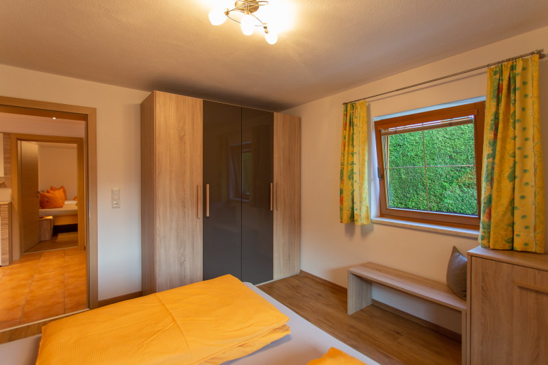 Zweites Schlafzimmer mit Doppelbett im Haus Nagele Zweites Schlafzimmer mit Doppelbett im Haus Nagele